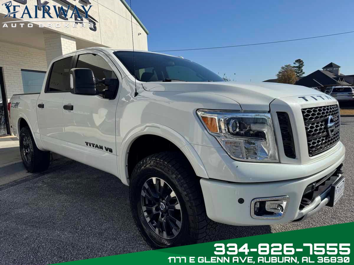 2018 Nissan Titan PRO-4X photo 4