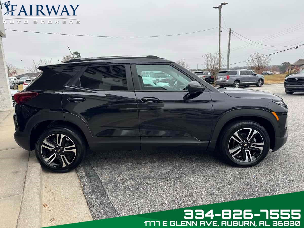 2024 Chevrolet Trailblazer LT photo 4