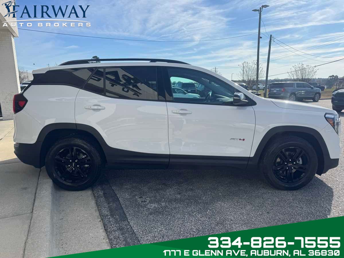 2022 Gmc Terrain AT4 photo 2