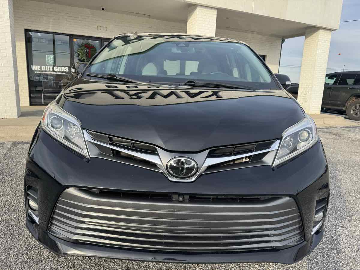 2020 Toyota Sienna Limited - Photo 39