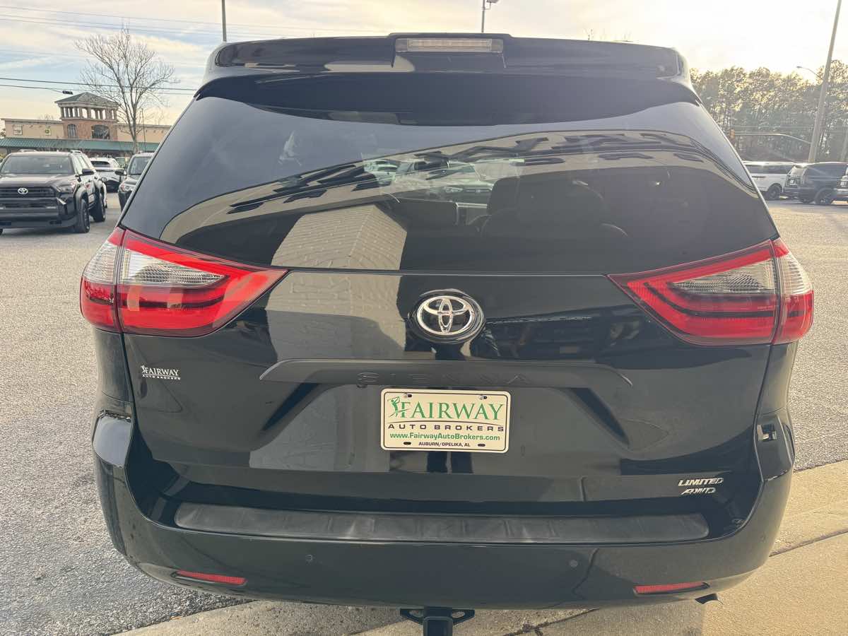 2020 Toyota Sienna Limited - Photo 43