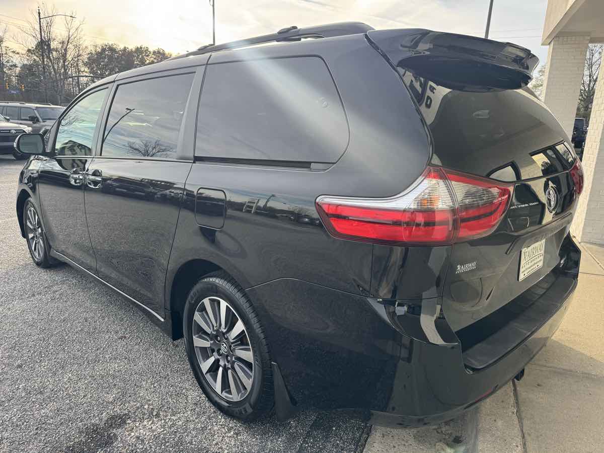 2020 Toyota Sienna Limited - Photo 44