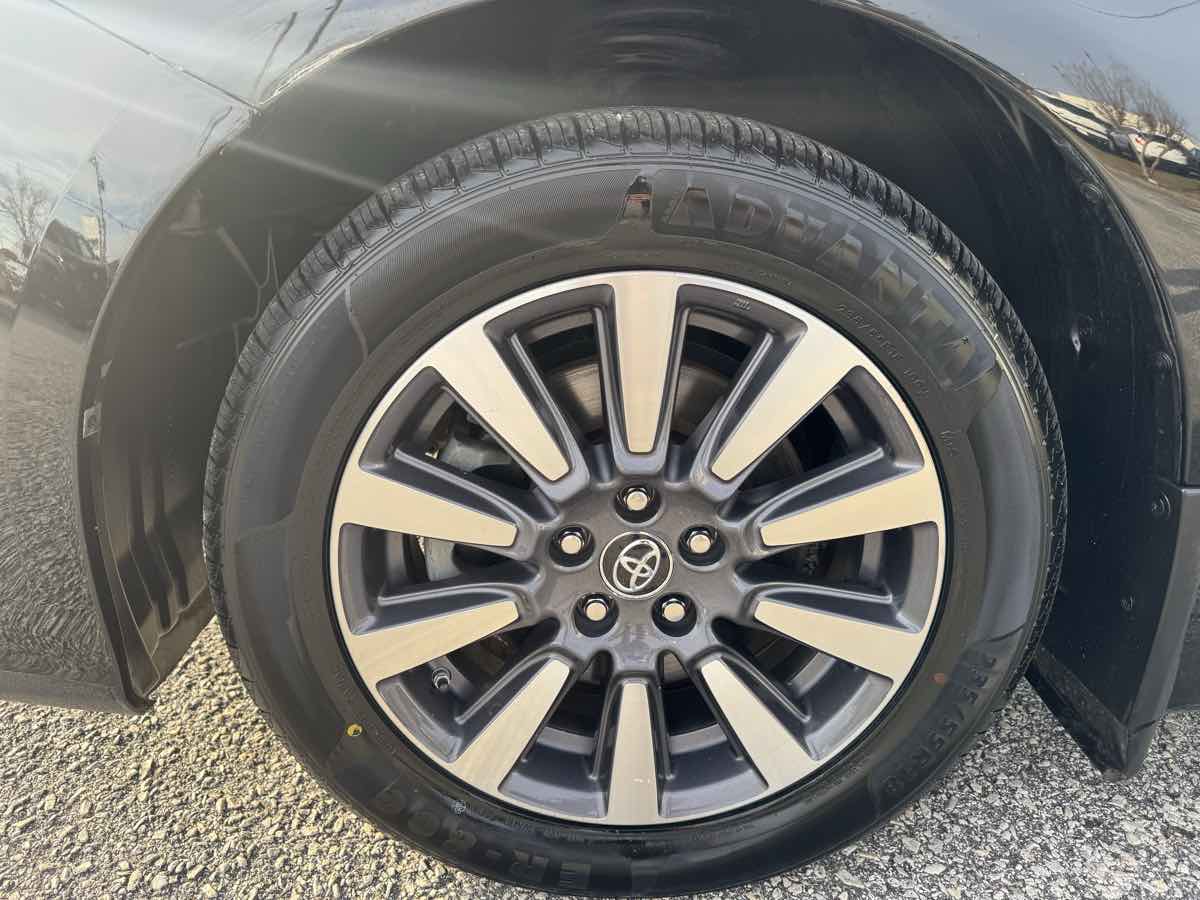 2020 Toyota Sienna Limited - Photo 33