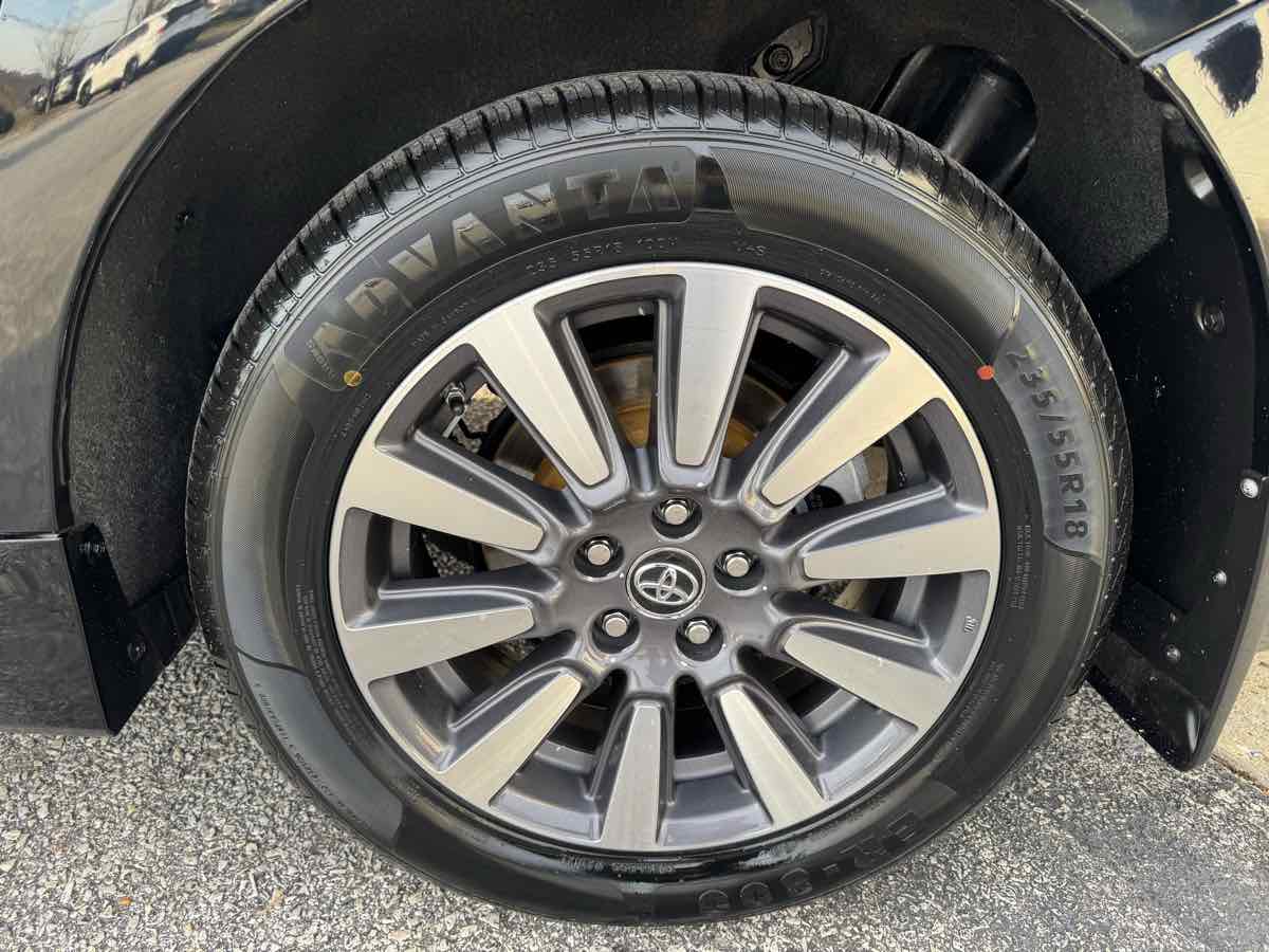 2020 Toyota Sienna Limited - Photo 34
