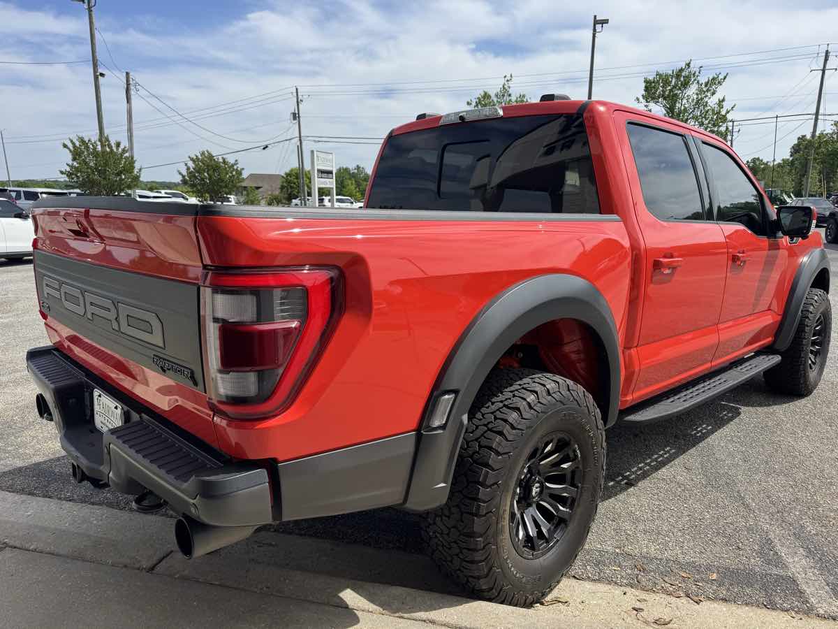 2023 Ford F-150 Raptor - Photo 6