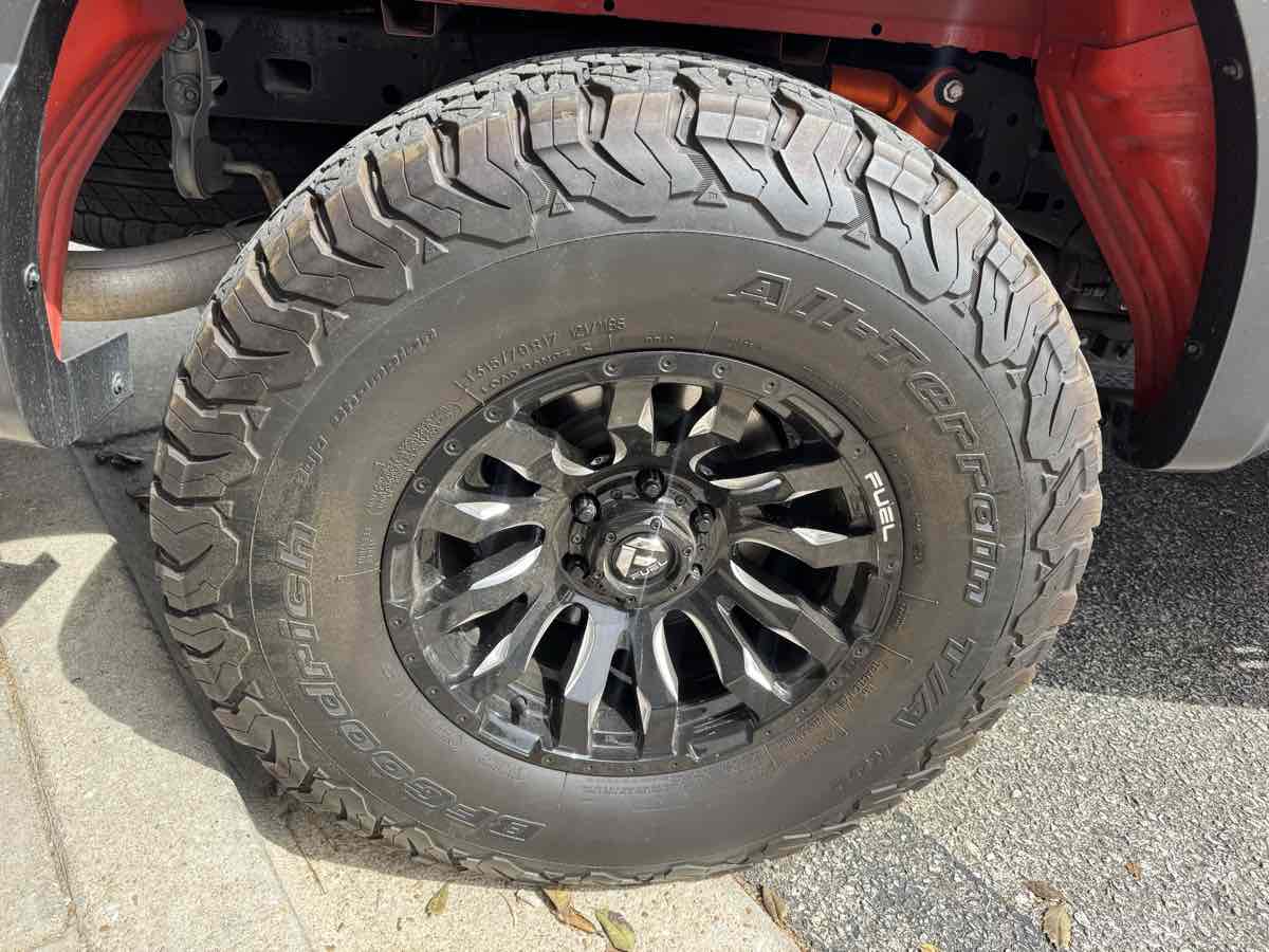 2023 Ford F-150 Raptor - Photo 36
