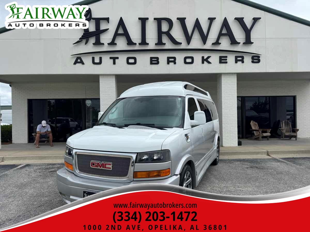 2017 GMC Savana 2500's photo