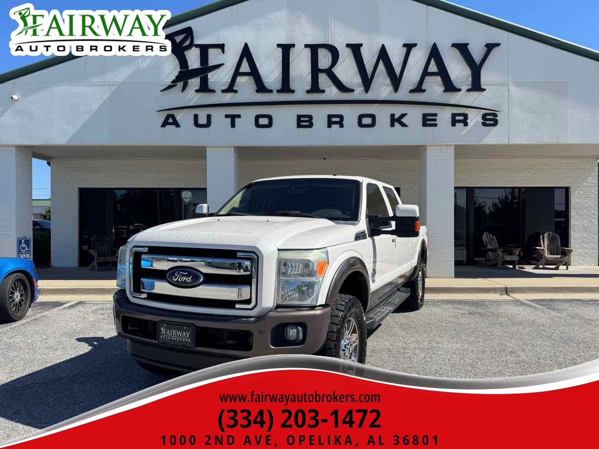 White Platinum Metallic Tri-Coat 2016 Ford F-250 Super Duty King Ranch Crew Cab 4WD Pickup Truck Four-Wheel Drive Automatic