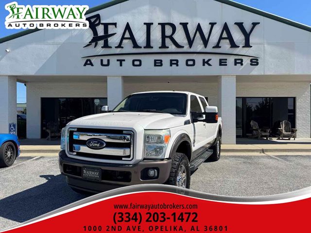 White Platinum Metallic Tri-Coat 2016 Ford F-250 Super Duty King Ranch Crew Cab 4WD Pickup Truck Four-Wheel Drive Automatic