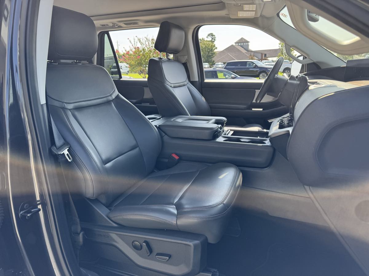 2025 Ford Expedition Active - Photo 12