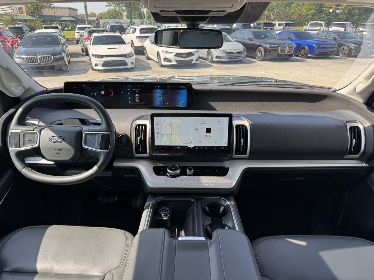 2025 Ford Expedition Active - Photo 15