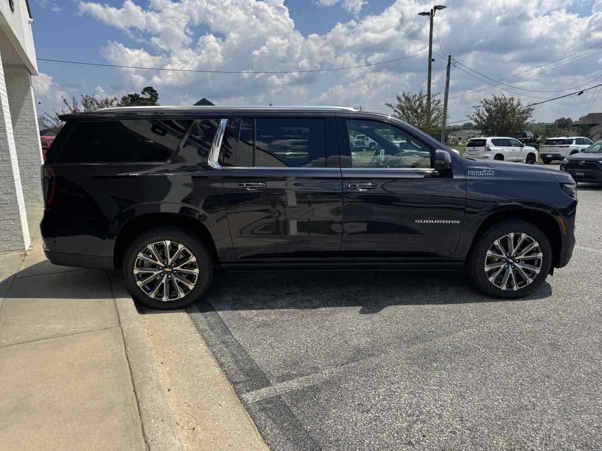 2026 Chevrolet Suburban High Country - Photo 43