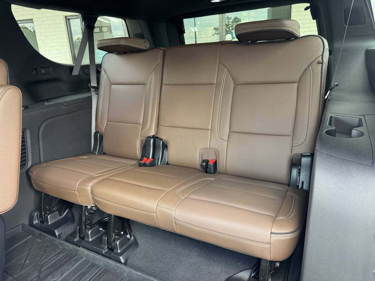 2026 Chevrolet Suburban High Country - Photo 15