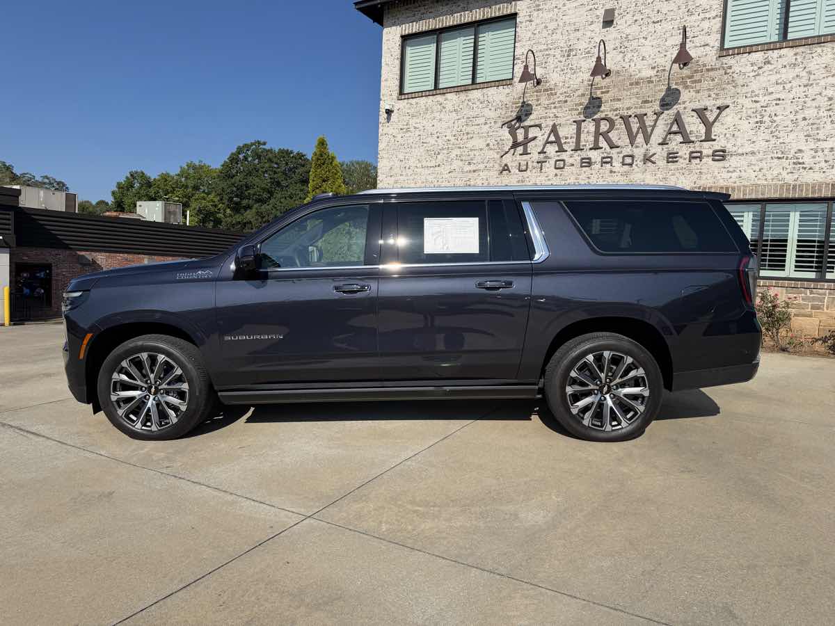 2026 Chevrolet Suburban High Country - Photo 9