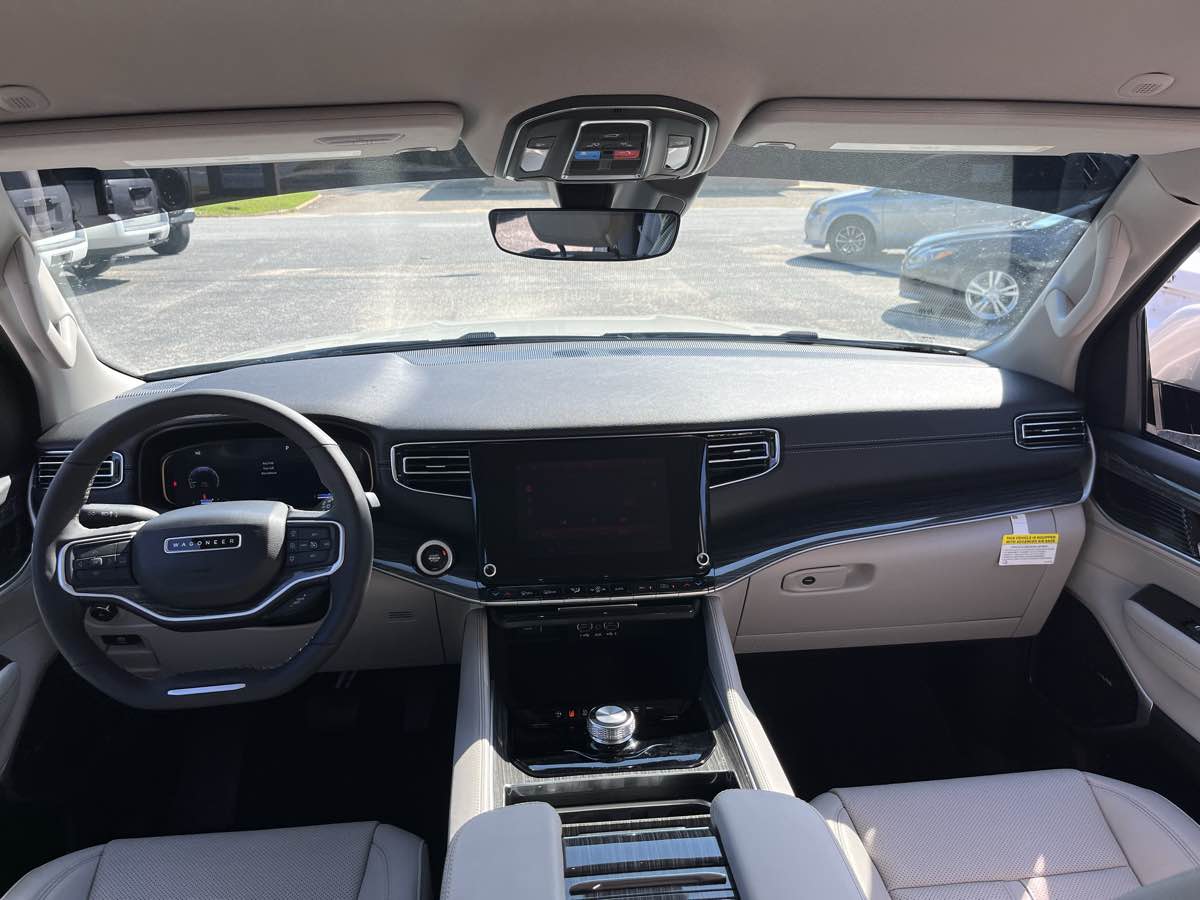 Waganseページ Deuxieme LIBERADD graphene Sold 2022 Jeep Wagoneer Series II Carbide in Mansfield Center