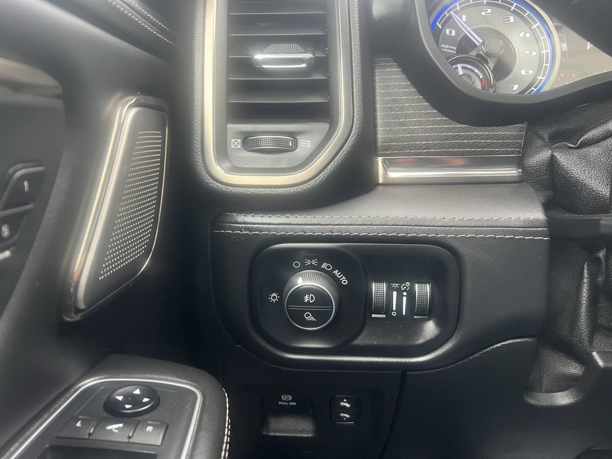 2019 RAM Ram 1500 Pickup Limited - Photo 19