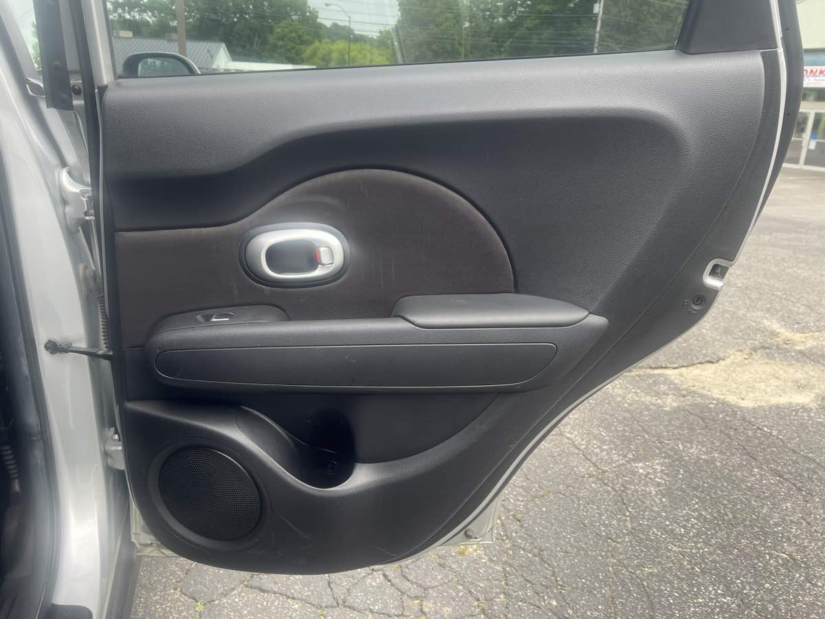 2018 Kia Soul Base - Photo 22