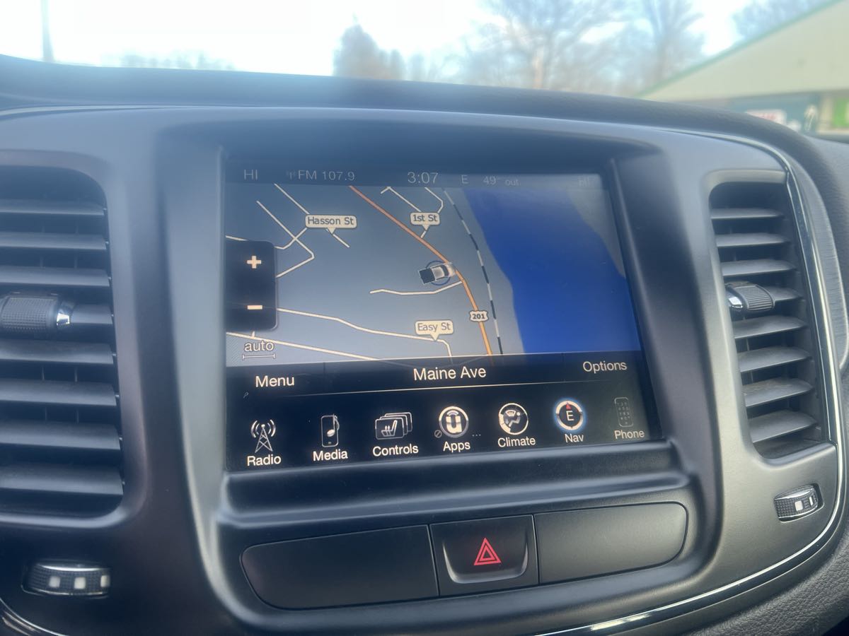 2015 Chrysler 200 S - Photo 20