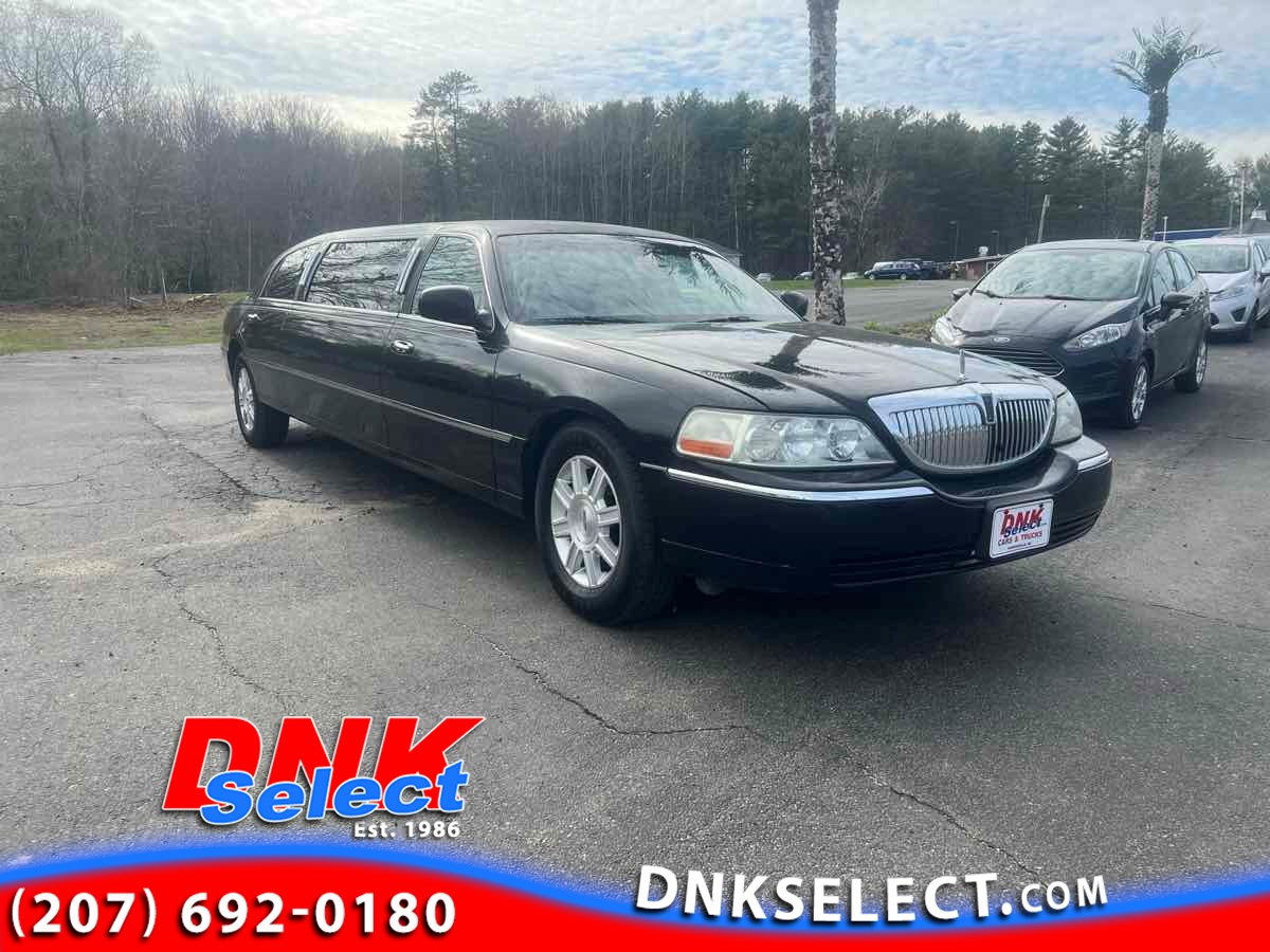 2007 Lincoln Town Car Executive w/Limousine Pkg