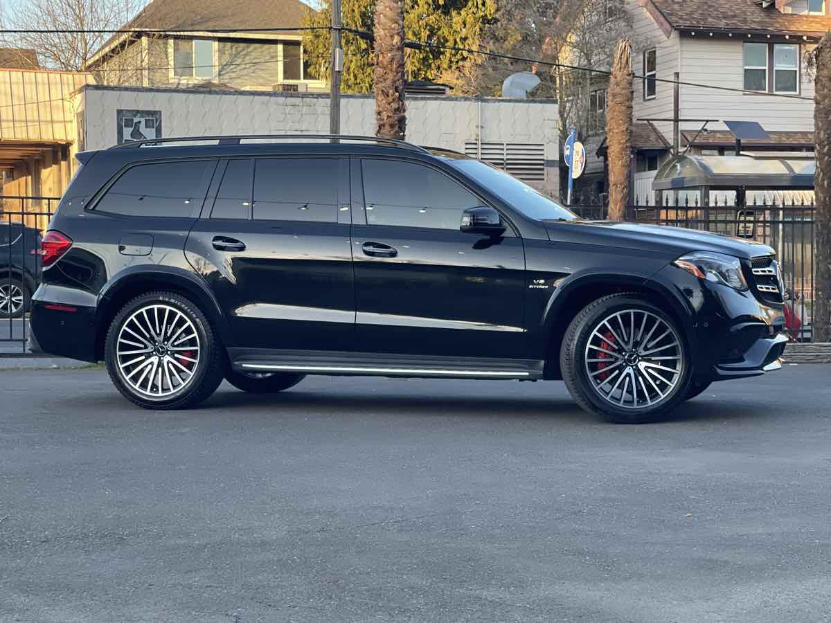 2018 Mercedes Benz GLS AMG 63 4MATIC photo 2