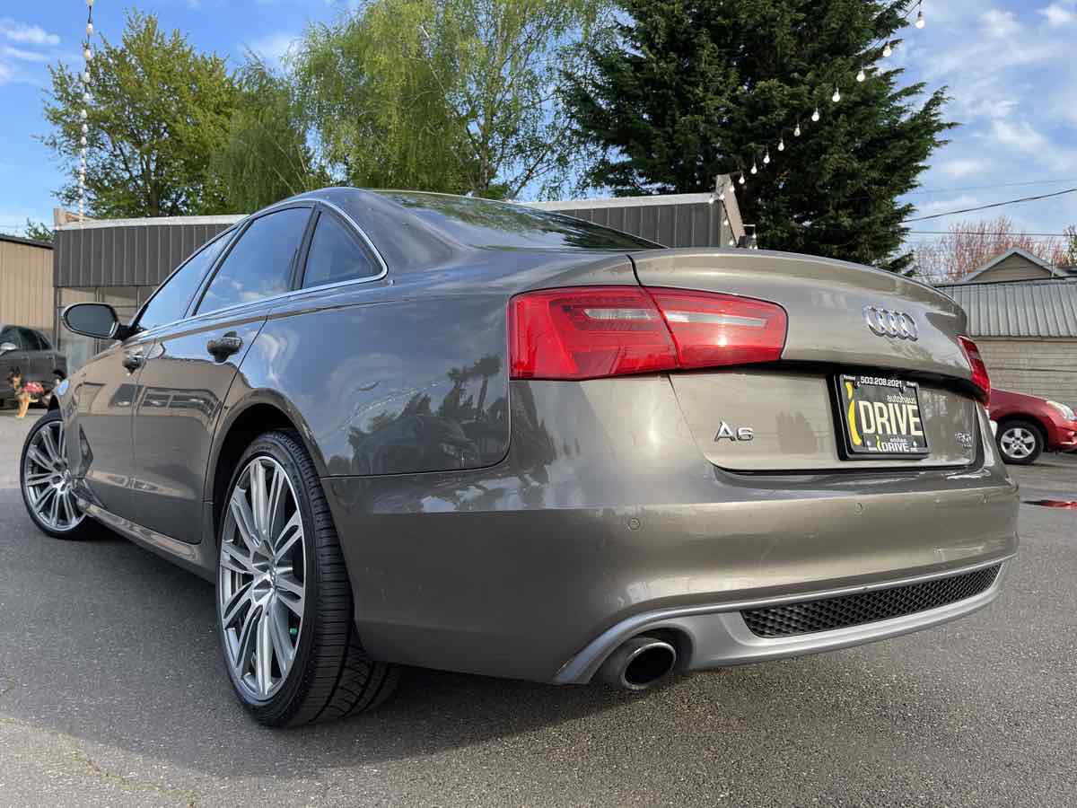 2012 Audi A6 3.0T Prestige photo 5