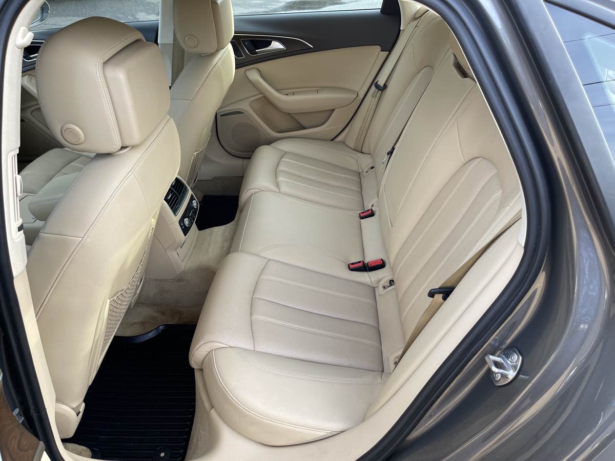 2012 Audi A6 3.0T Prestige photo 10