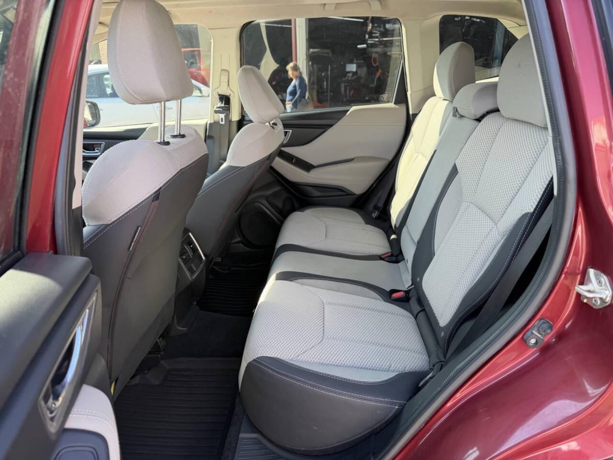 2019 Subaru Forester Premium - Photo 25