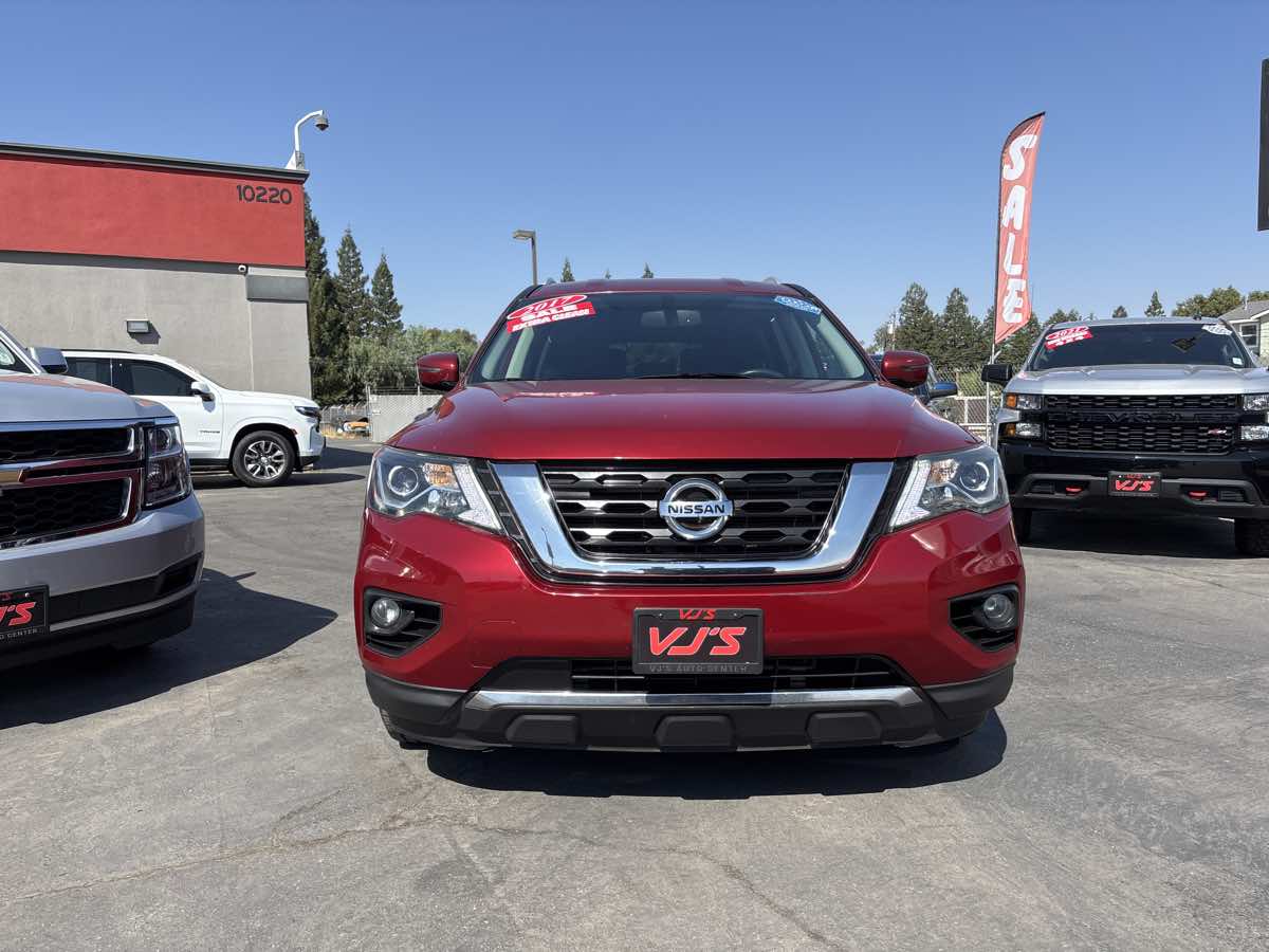 2017 Nissan Pathfinder SV - Photo 3