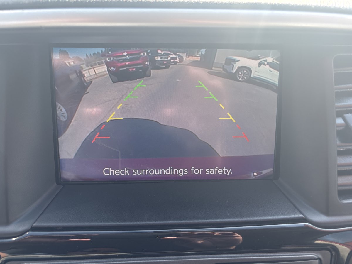 2017 Nissan Pathfinder SV - Photo 14