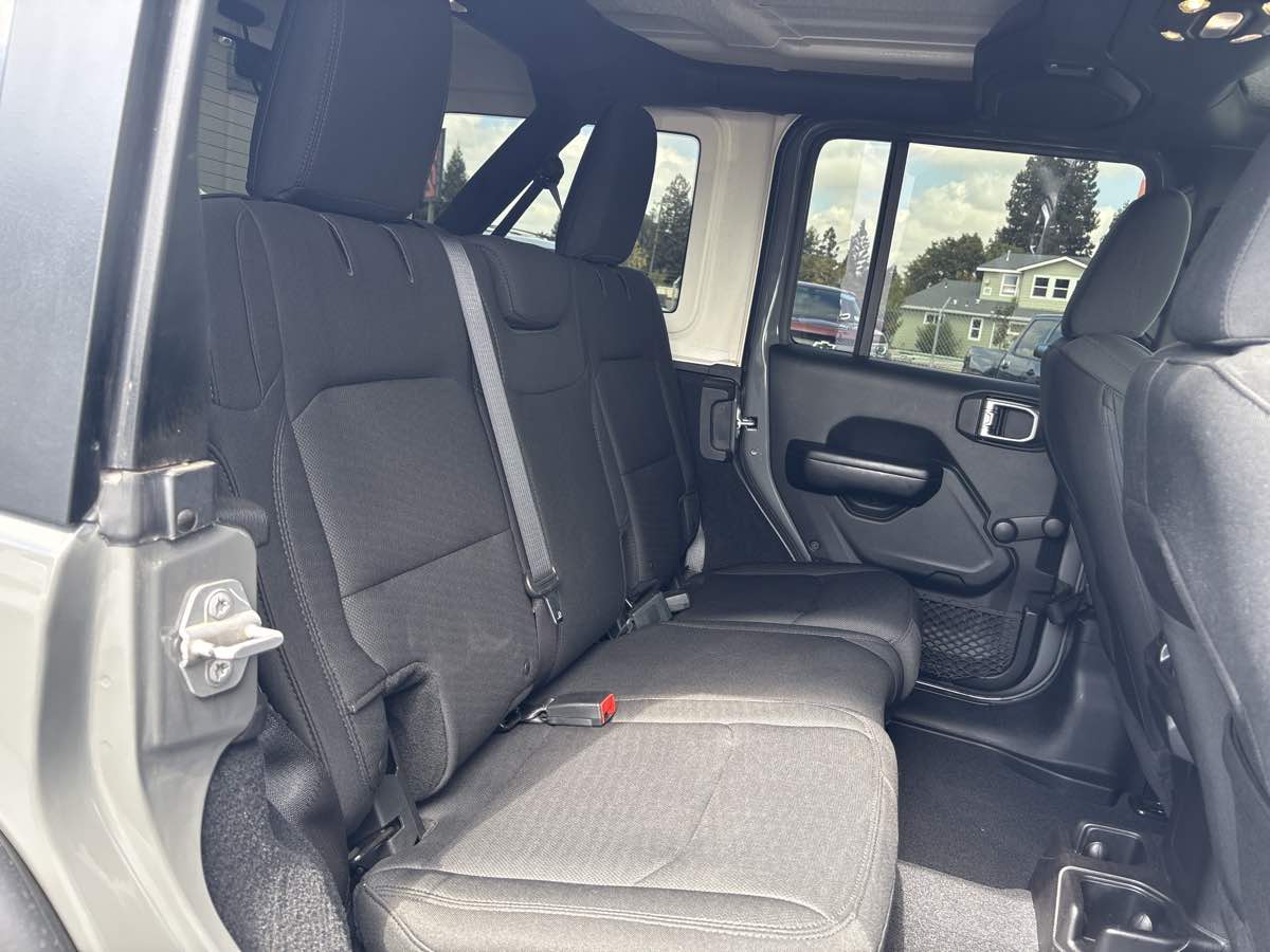 2019 Jeep Wrangler Unlimited Sport - Photo 17