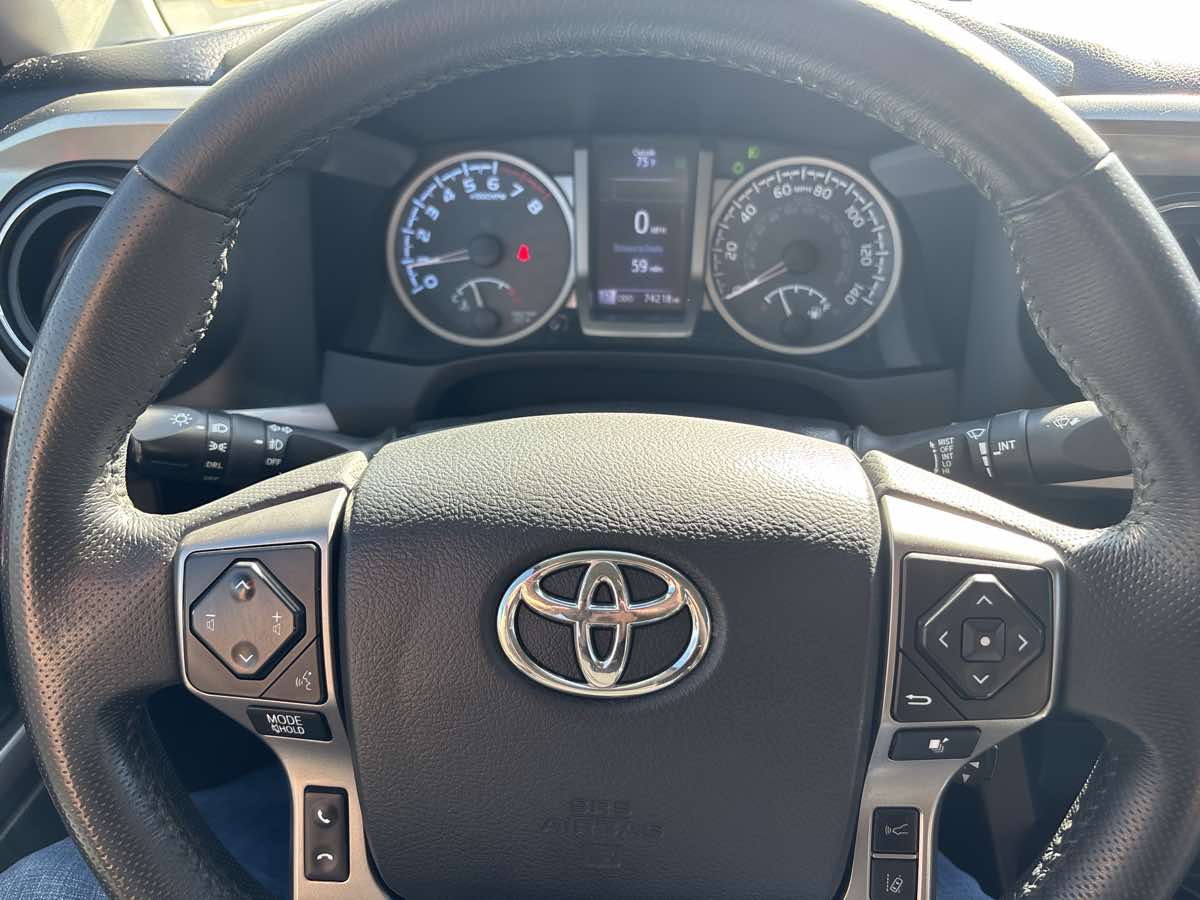 2019 Toyota Tacoma SR5 - Photo 12