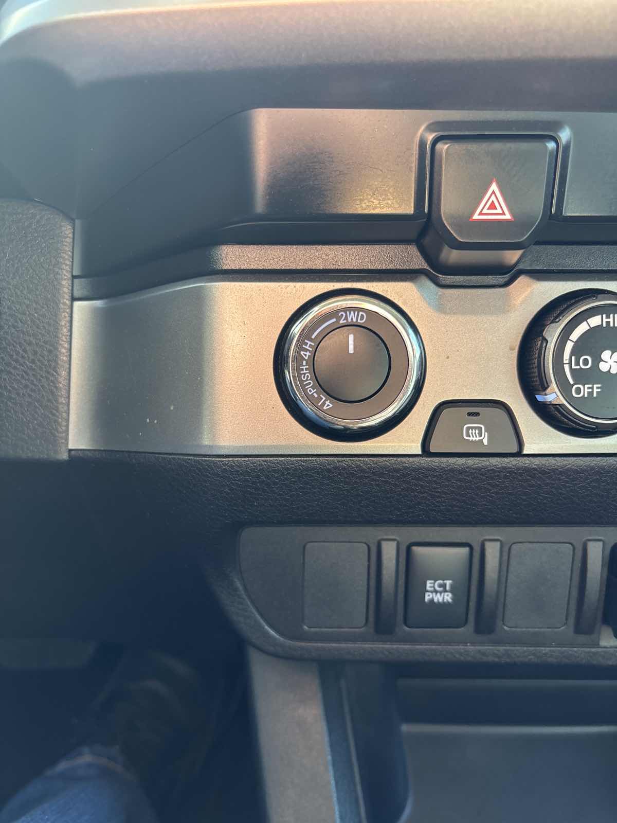 2019 Toyota Tacoma SR5 - Photo 13