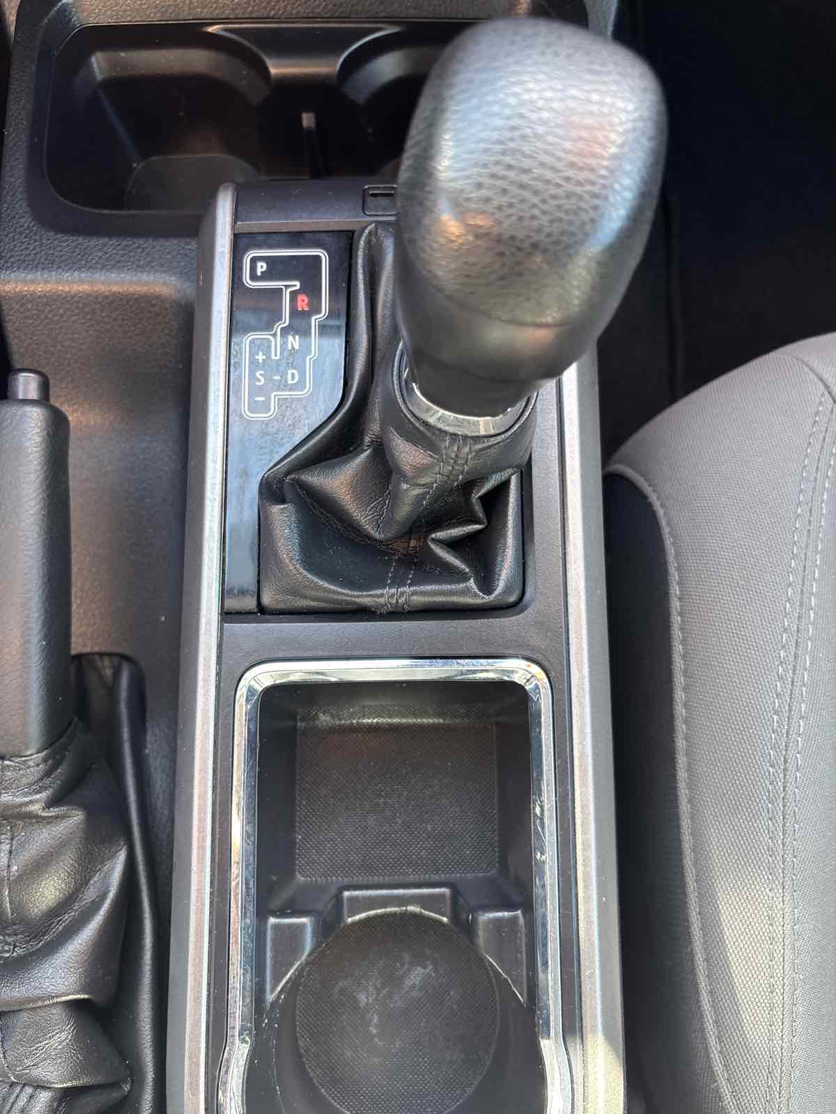 2019 Toyota Tacoma SR5 - Photo 15