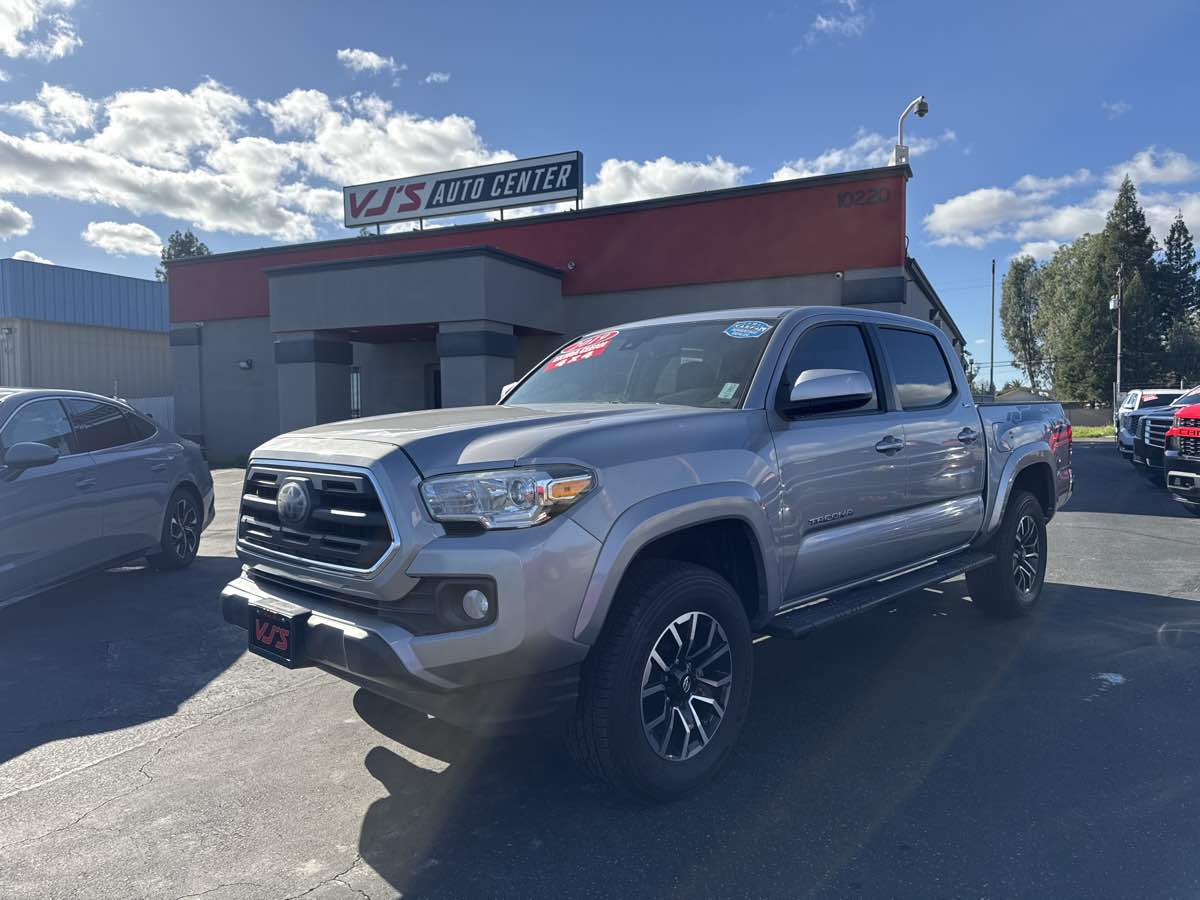 2019 Toyota Tacoma SR5 - Photo 2