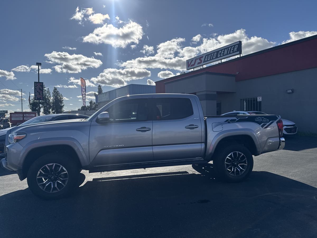 2019 Toyota Tacoma SR5 - Photo 7