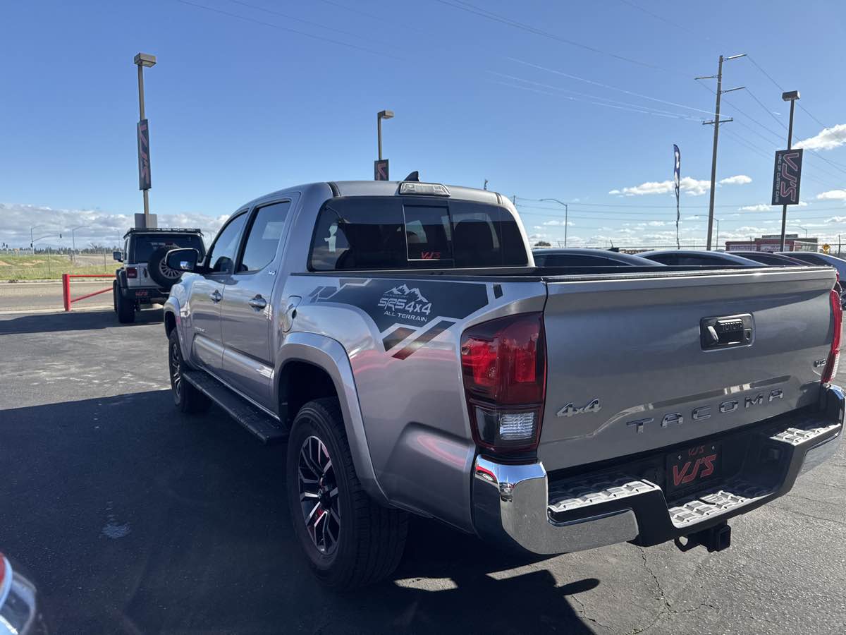 2019 Toyota Tacoma SR5 - Photo 19
