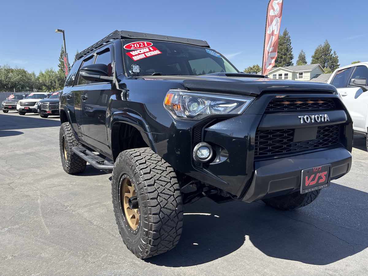 2021 Toyota 4Runner TRD Premium photo 2