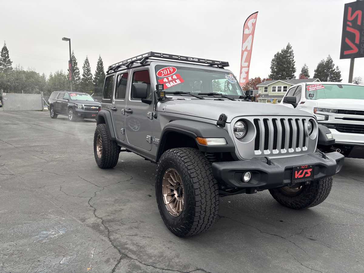 2019 Jeep Wrangler Unlimited Sport S photo 3