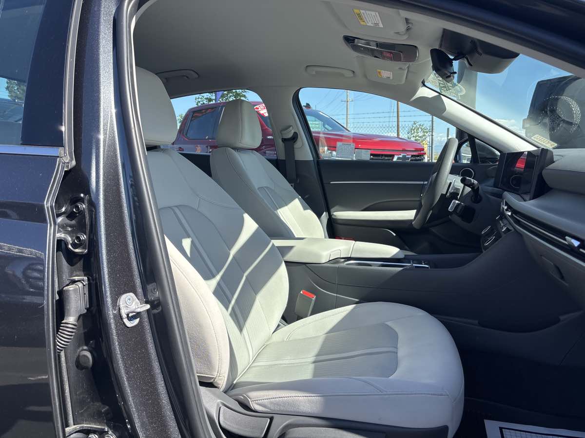 2024 Hyundai Sonata SEL - Photo 16