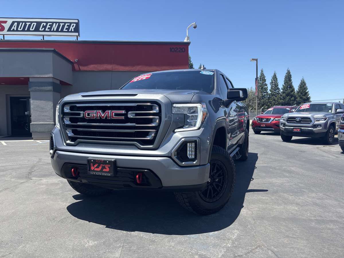 2021 GMC Sierra 4WD Crew Cab Short Box AT4's photo
