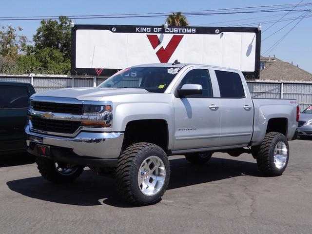 Sold 2017 Chevrolet Silverado 1500 4WD LT Crew Cab 4X4 in Madera
