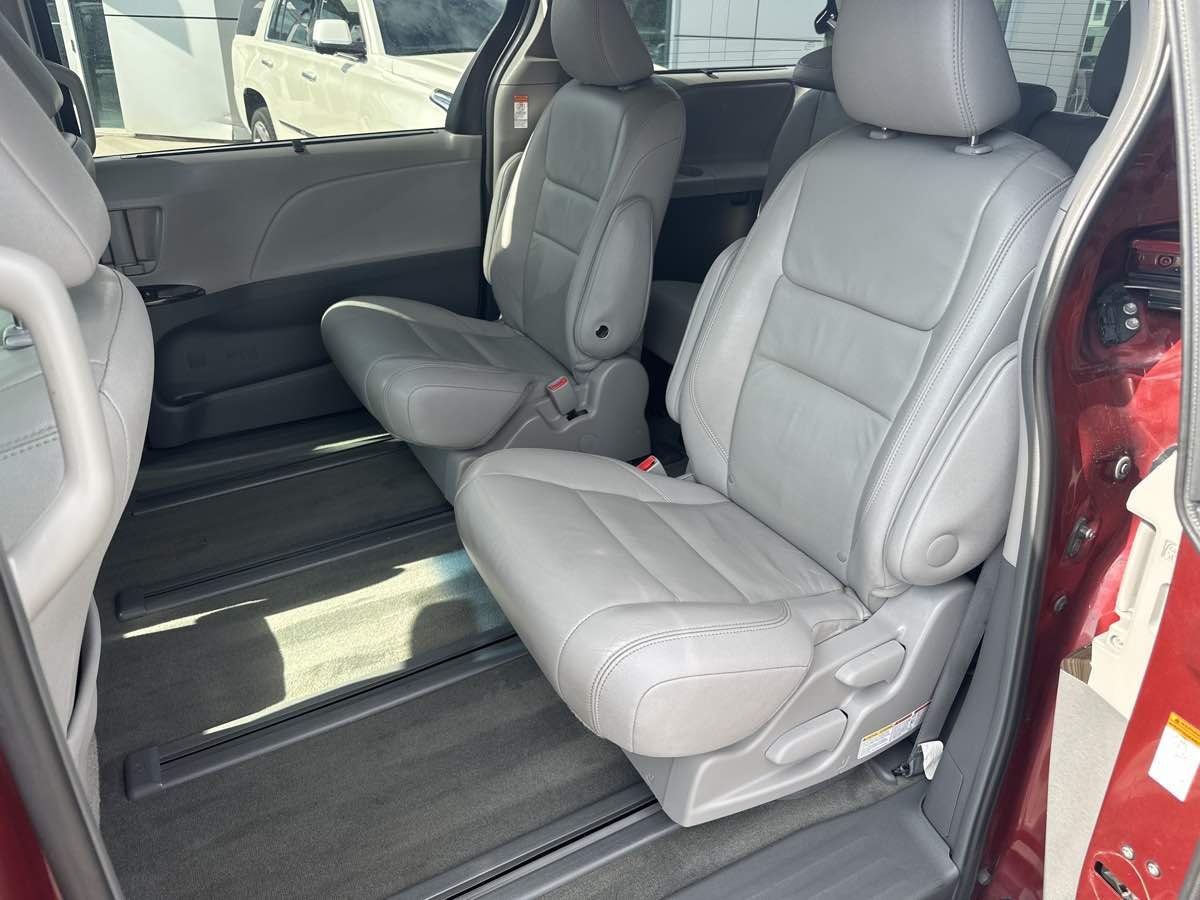 Inside 2016 Toyota Sienna Awd Sold 2016 Toyota Sienna XLE