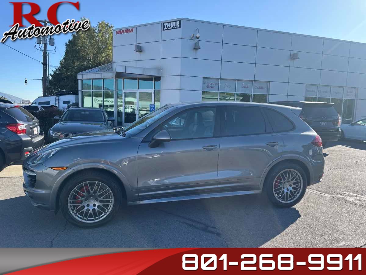 2014 Porsche Cayenne GTS