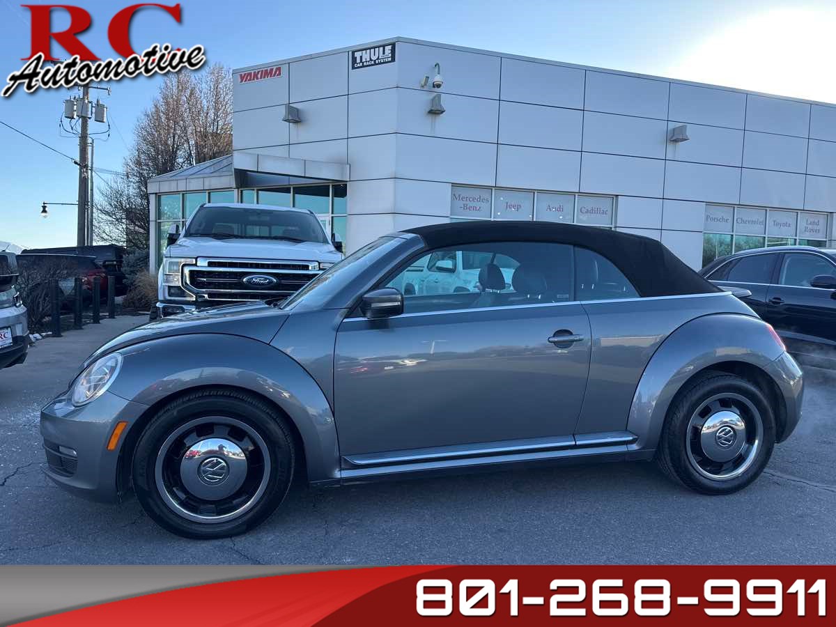 2013 Volkswagen Beetle Convertible 2.5L w/Tech