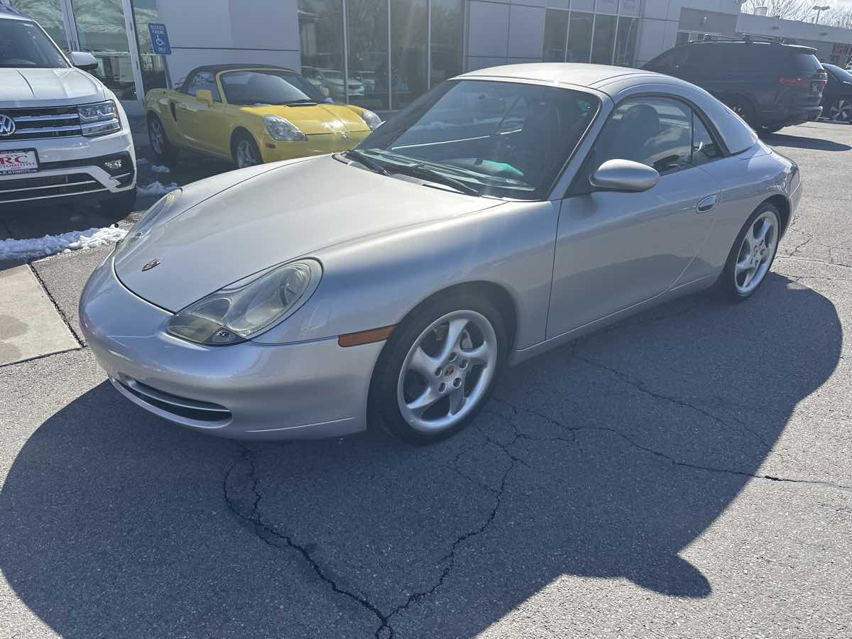 2001 Porsche 911 Cabriolet photo 2