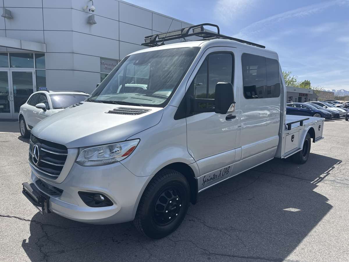 2019 Mercedes Benz Sprinter photo 2