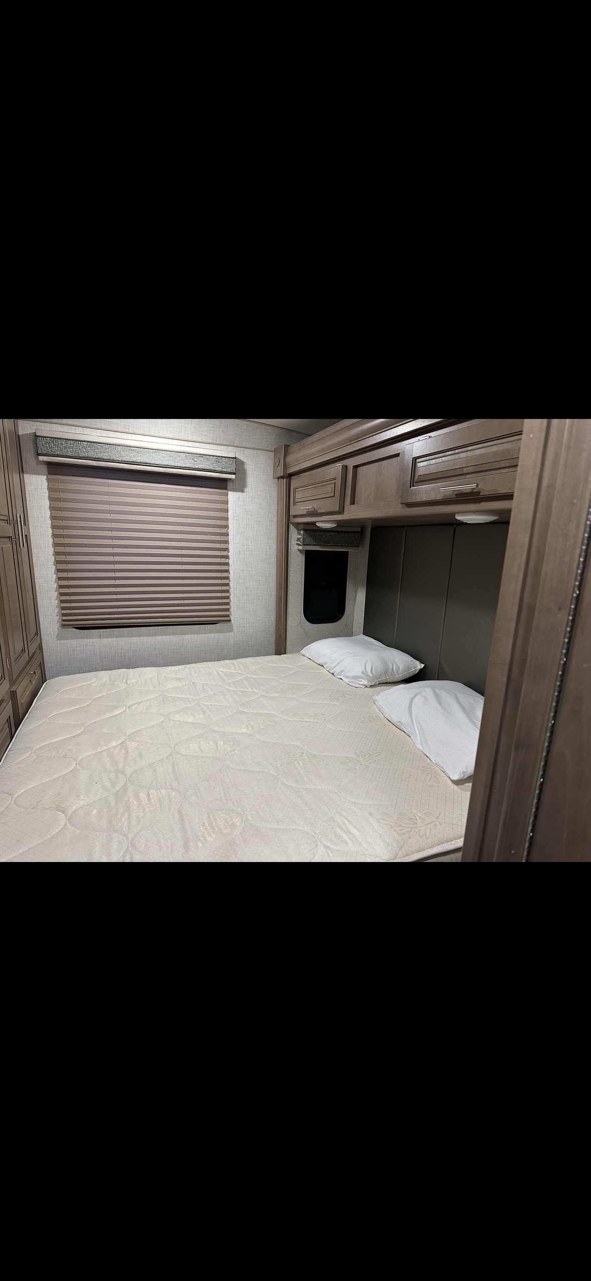 2018 Ford F-53 - Photo 9