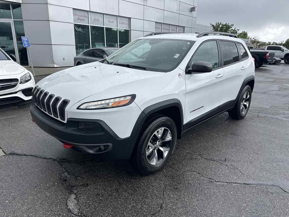 2018 Jeep Cherokee Trailhawk - Photo 2
