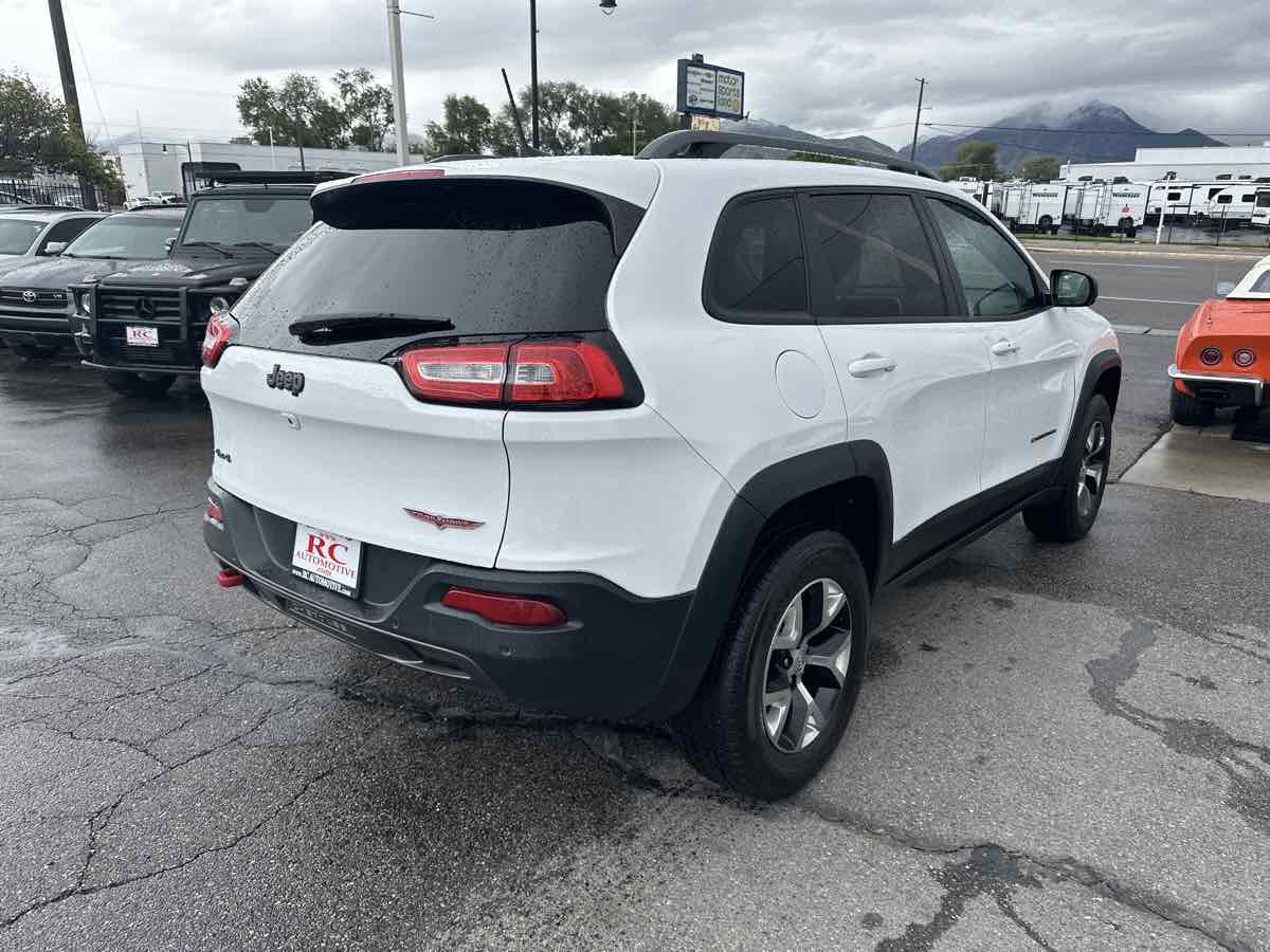 2018 Jeep Cherokee Trailhawk - Photo 6