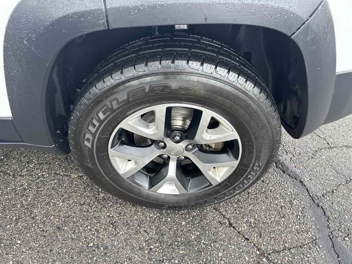 2018 Jeep Cherokee Trailhawk - Photo 10